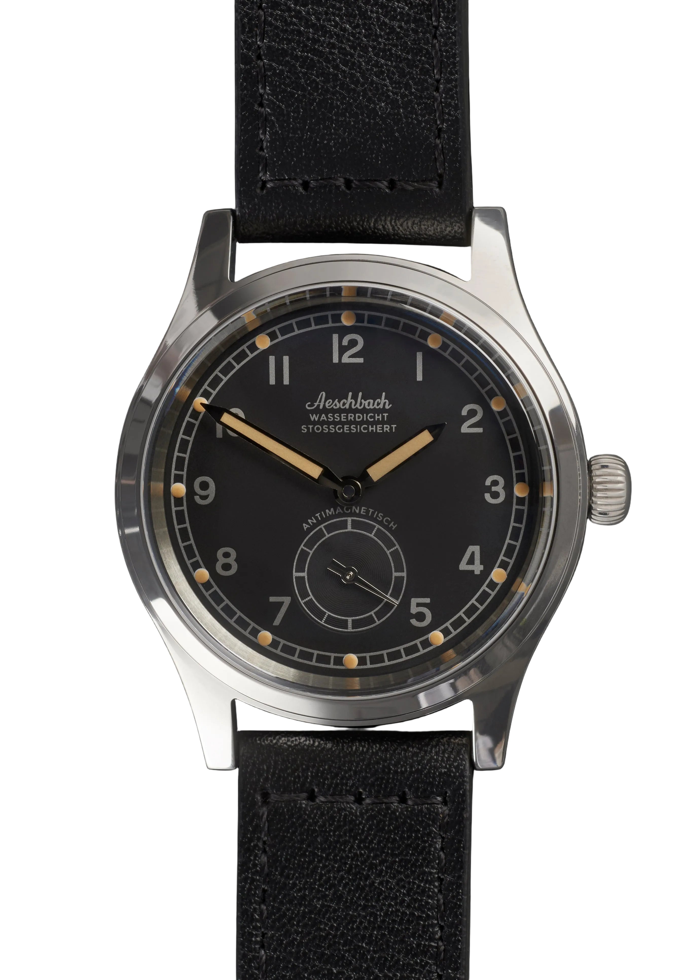 Montre de pilote Aeschbach WW2 modèle Allemagne Luftwaffe / Reichsluftfahrtministerium (RLM) avec un mouvement suisse Sellita SW216 à 24 rubis et un verre saphir bombé vintage en forme de boîte