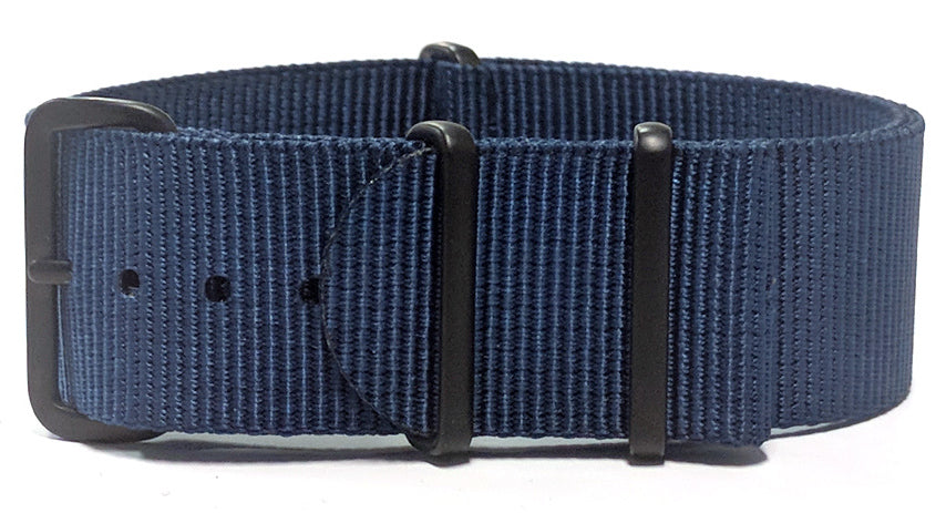 Bracelet de montre NATO bleu marine 18mm avec boucles noires PVD discrètes