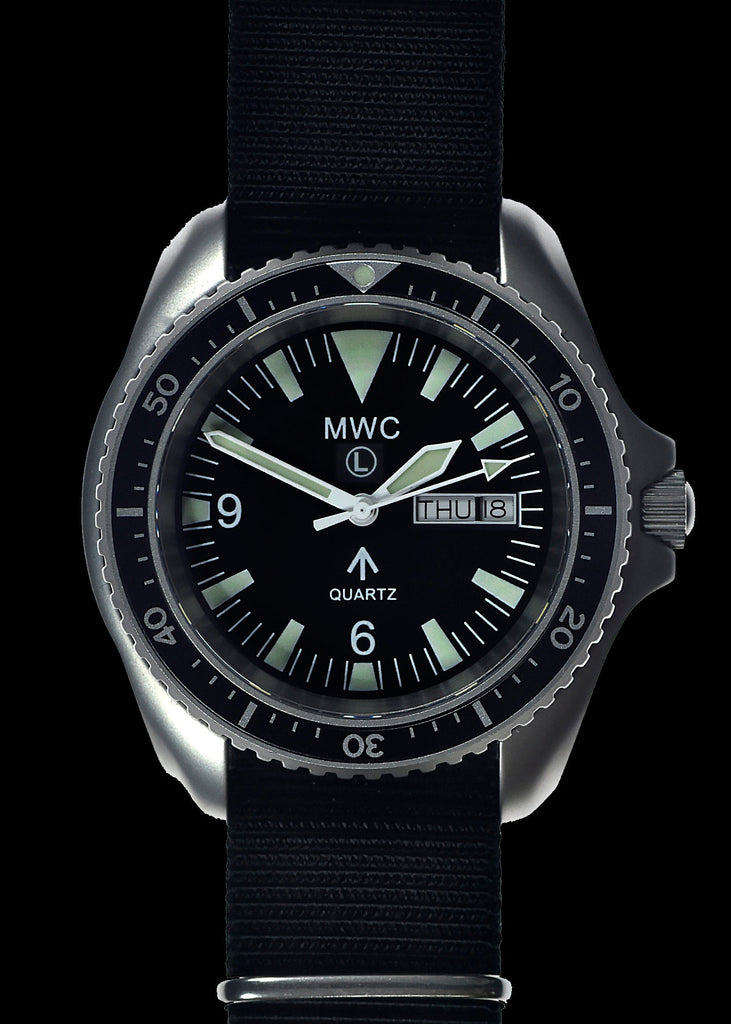 MWC 1999-2001 Pattern Quartz Day/Date Military Divers Watch with Stainless Steel Case and Sapphire Crystal