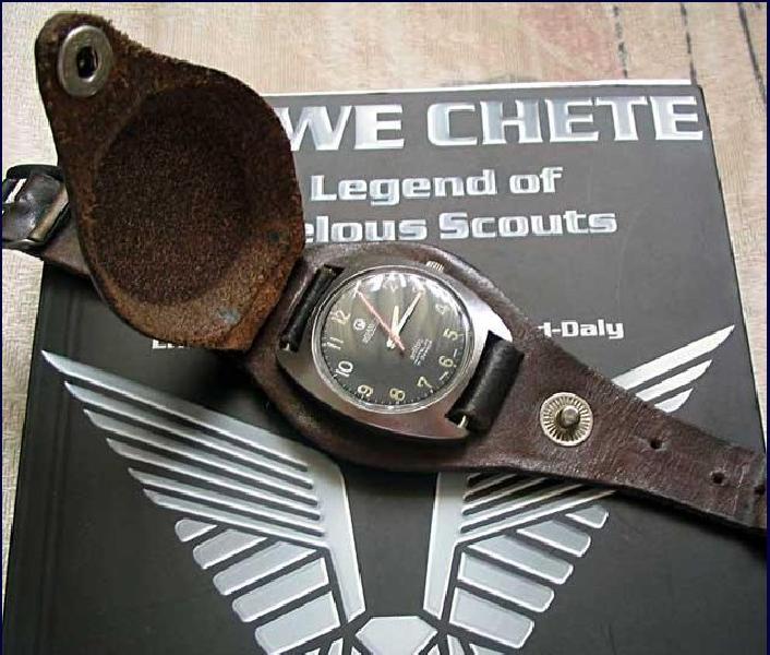 Bracelet de montre militaire en cuir marron 20mm motif années 1950 avec protection de cadran